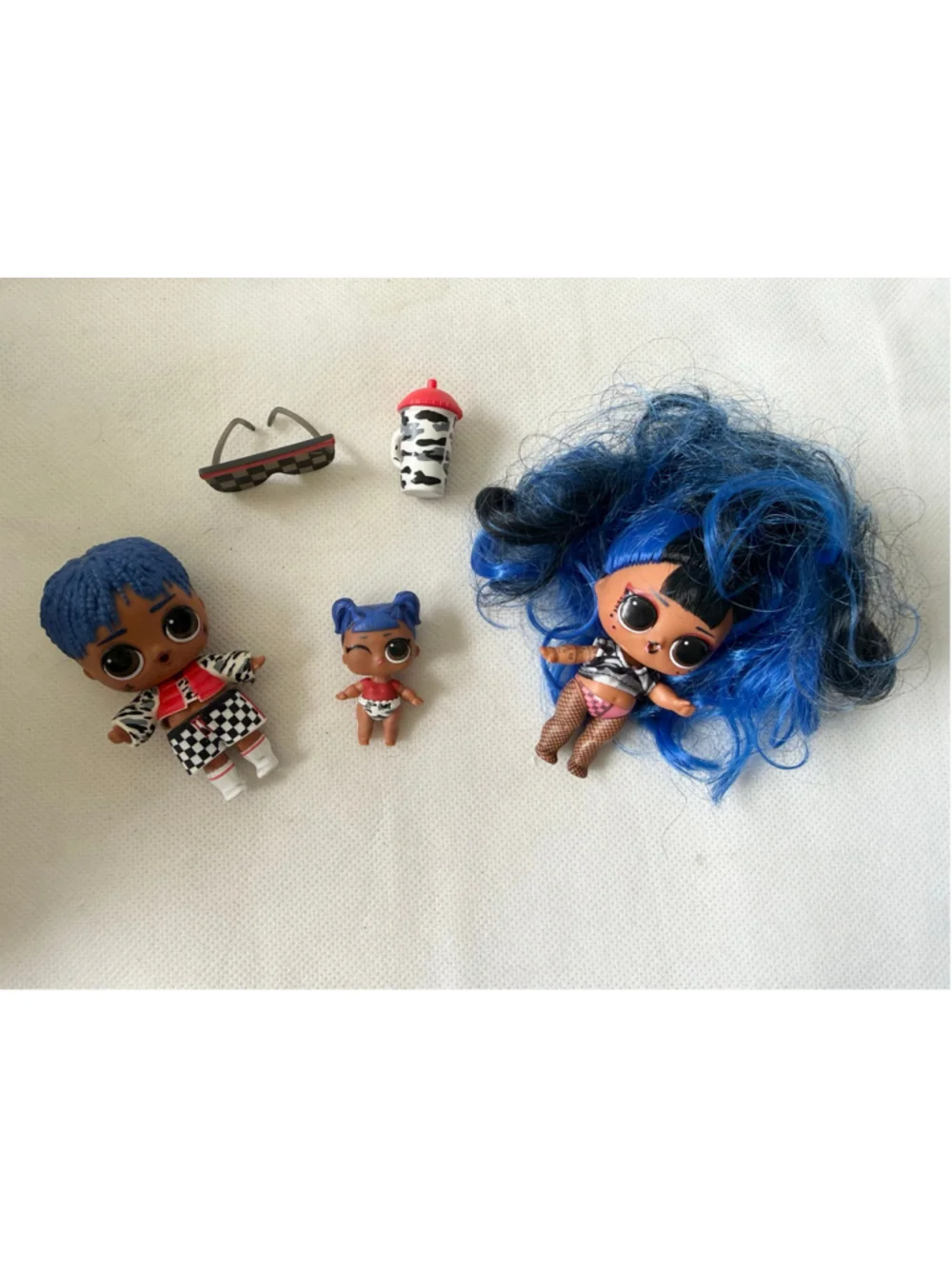LOL Surprise Family Set of 3 Family- City Slicker Boy Doll , Lil Downtown Doll